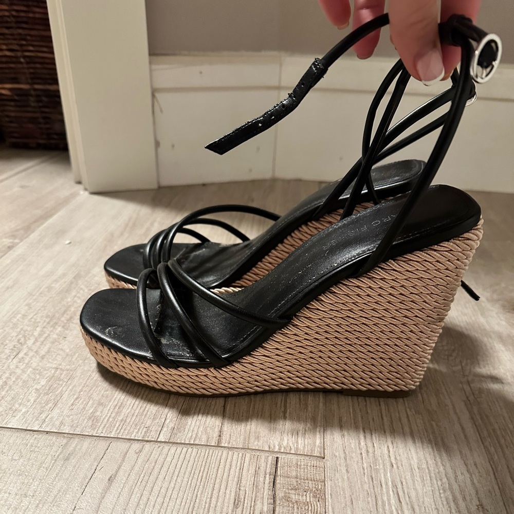 Marc Fisher Wedges
